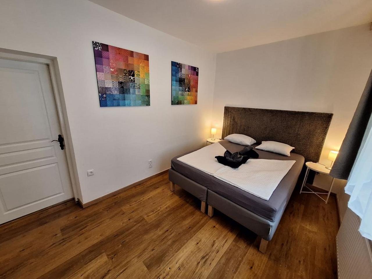 Flataid Gaestehaus Graschi - Steinbergstrasse Γκρατς Εξωτερικό φωτογραφία
